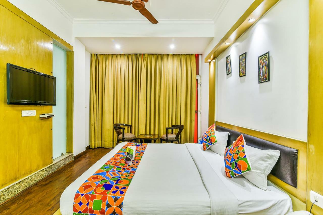 Hotel Parth Inn Газиабад Экстерьер фото